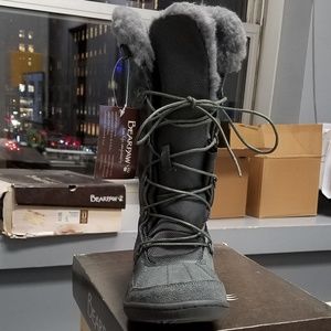 Bearpaw snow boots size 11
